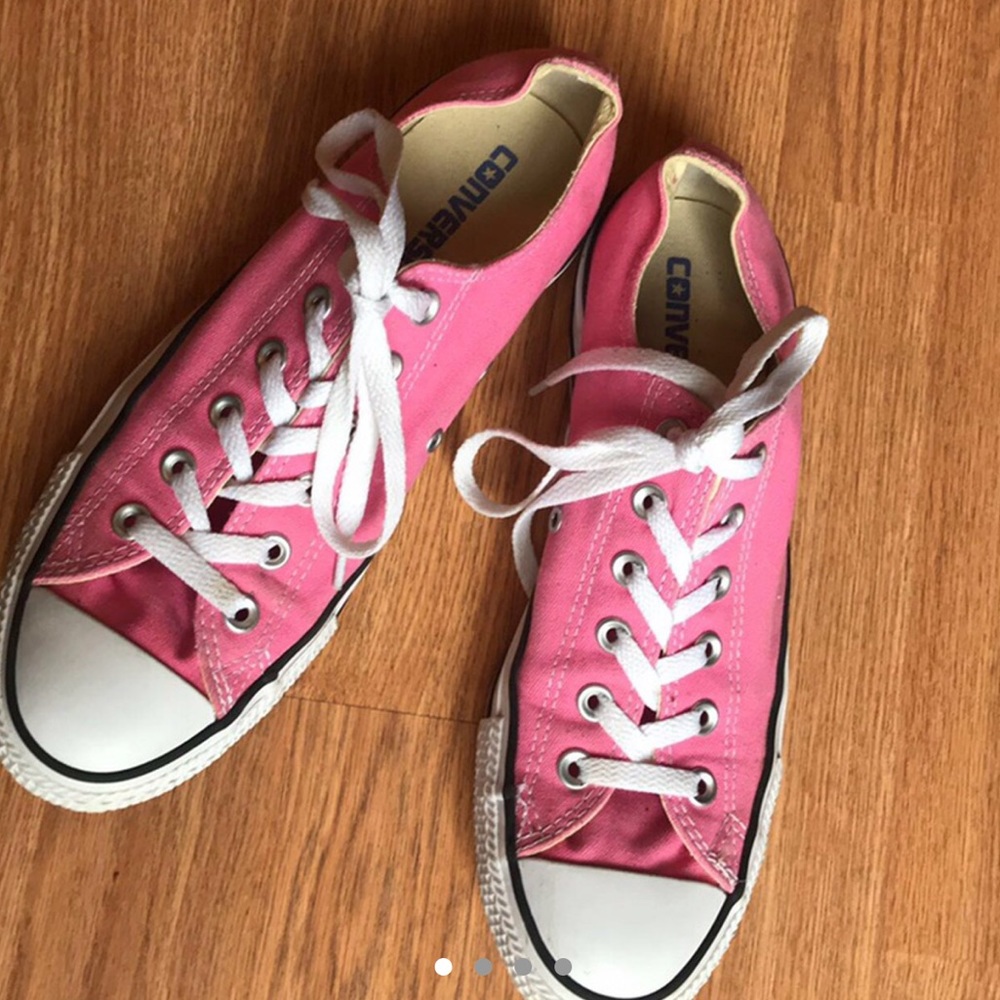Women’s Pink Converse